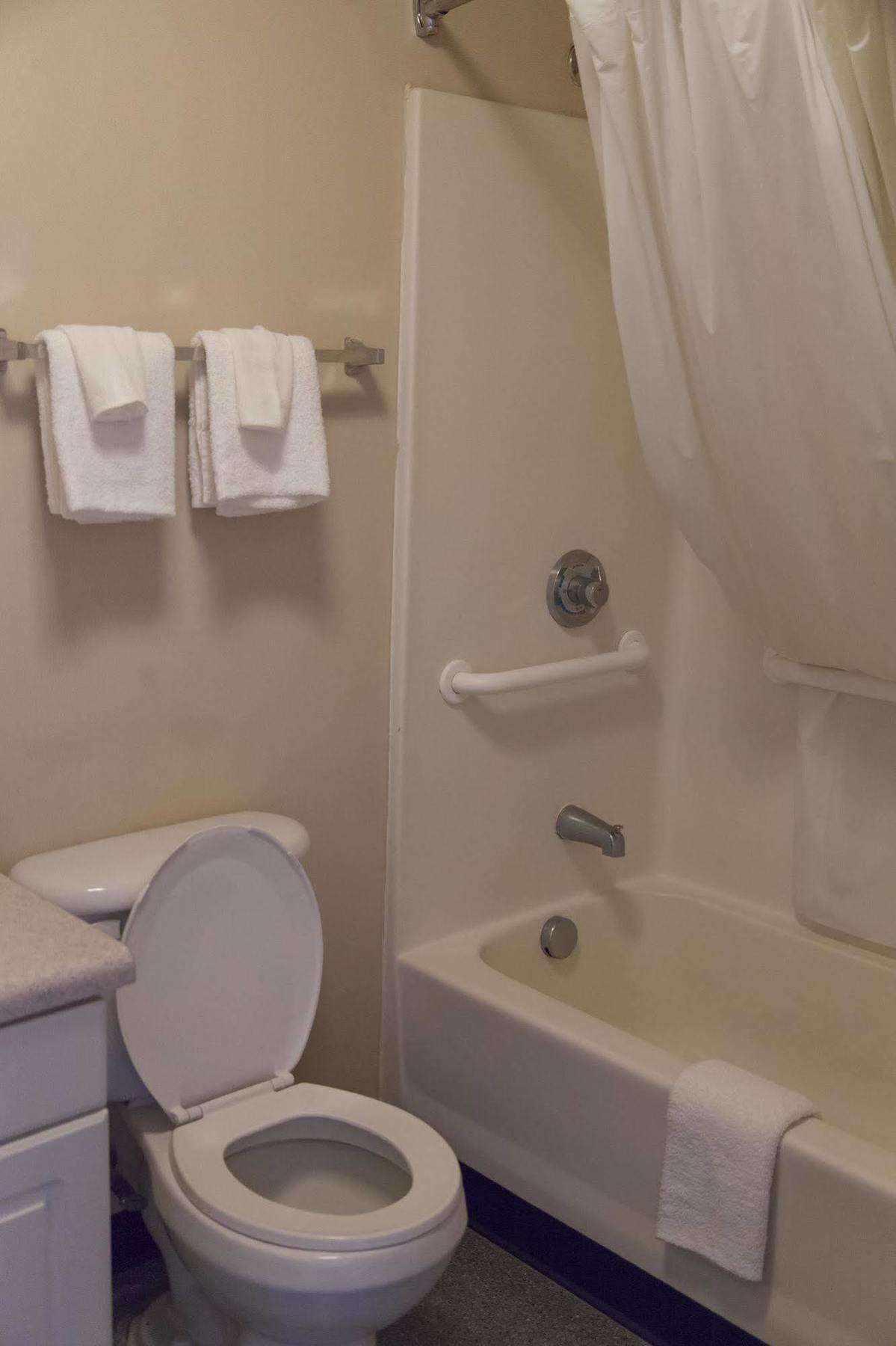 Intown Suites Extended Stay Norfolk Va Экстерьер фото